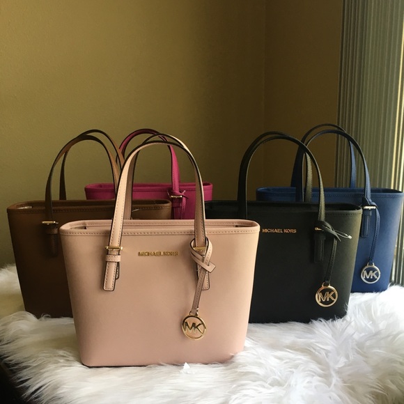 Last one❗️Michael Kors carryall tote/Crossbody - Picture 5 of 8